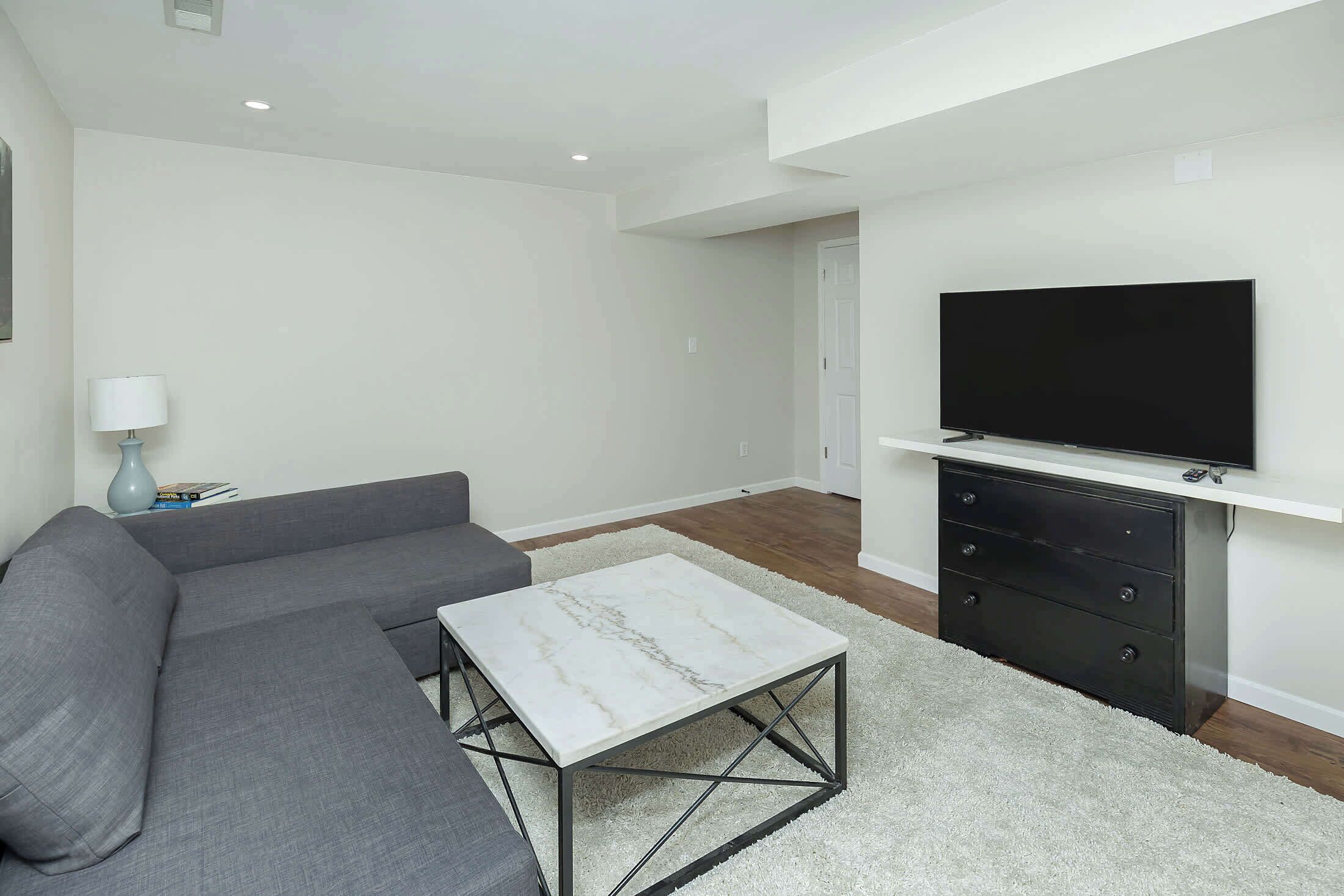 TV, offices