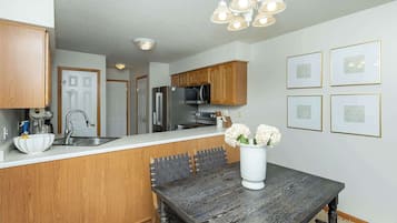 Fridge, microwave, oven, dishwasher