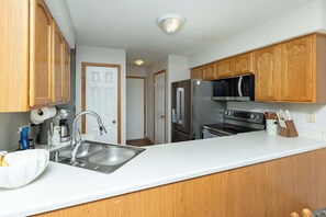 Fridge, microwave, oven, dishwasher