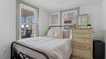 2 bedrooms, iron/ironing board, travel crib, WiFi