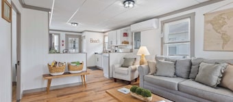 High Tide - Heart of Hampton Beach!