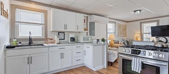 High Tide - Heart of Hampton Beach!