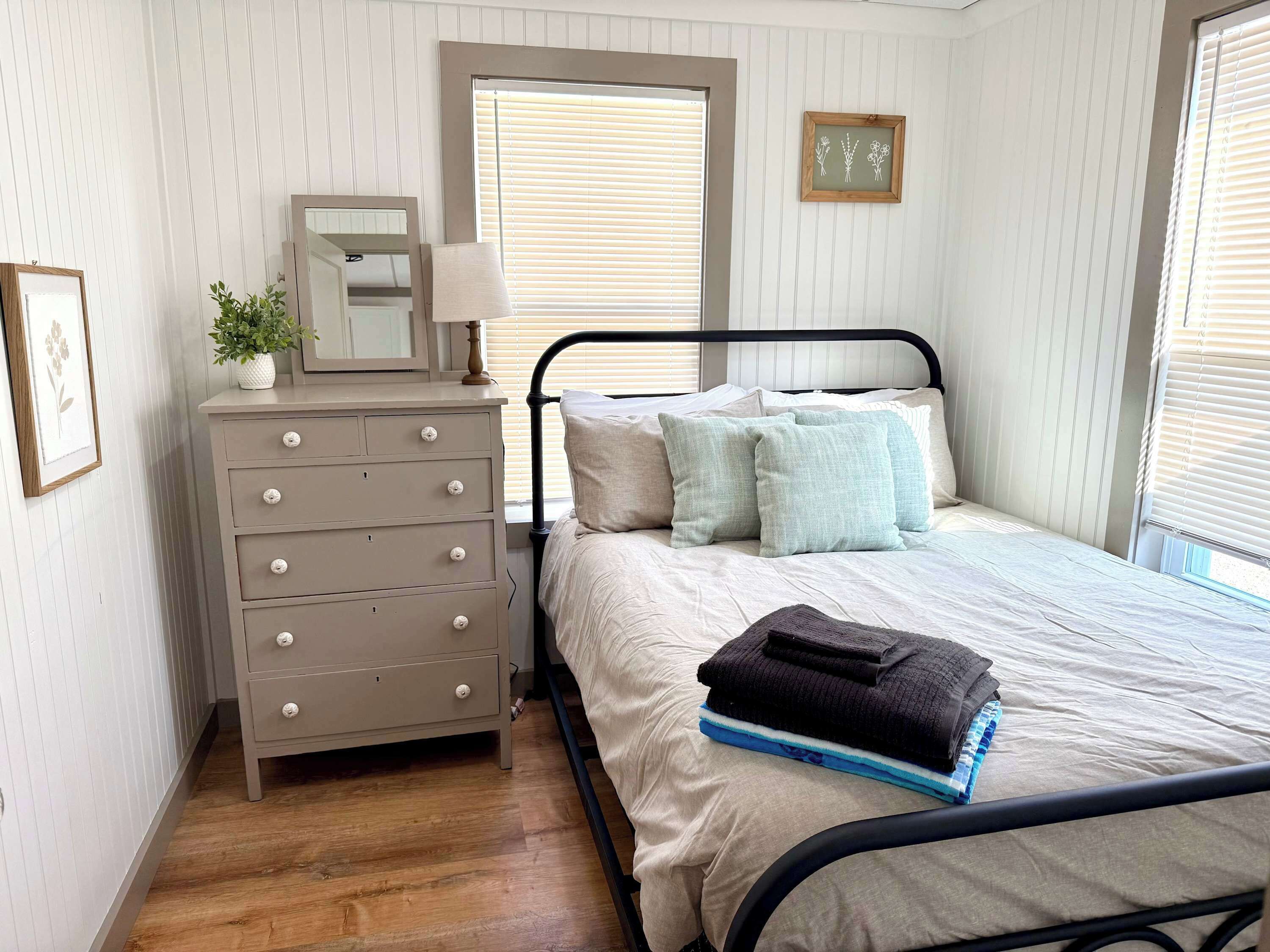 3 bedrooms, iron/ironing board, travel crib, WiFi