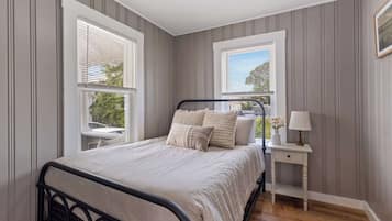 3 habitaciones, tabla de planchar con plancha, cuna de viaje y wifi