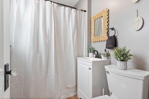 Suihku, hiustenkuivaaja