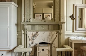 Interior - Castle Corner, The Georgian House (Ludlow)