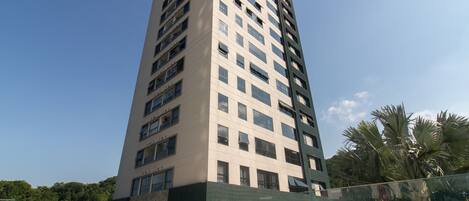 Basic Apartment | Exterior