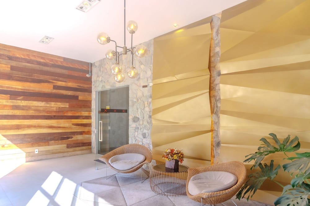 Beautiful Apartment in Building With Pool Mpb0034