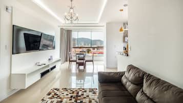 Basic Apartment | Living area