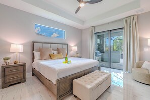 3 bedrooms, iron/ironing board, free WiFi, bed sheets - Sleeps 6, Heated pool, Outdoor lounge - Stars Vacation Rentals (Cape Coral)