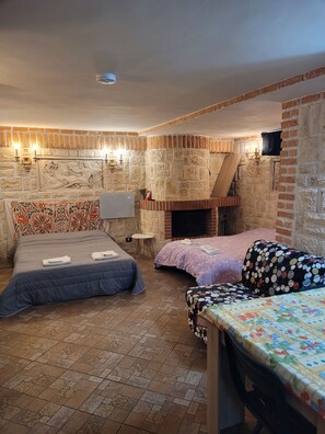 1 bedroom, iron/ironing board, WiFi