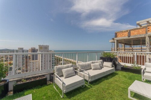 3BR Apt w/ Pool & gym 180m - Ltt803