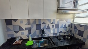 Microwave, stovetop
