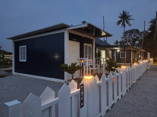 Serene Cabin Retreat in Kuala Terengganu