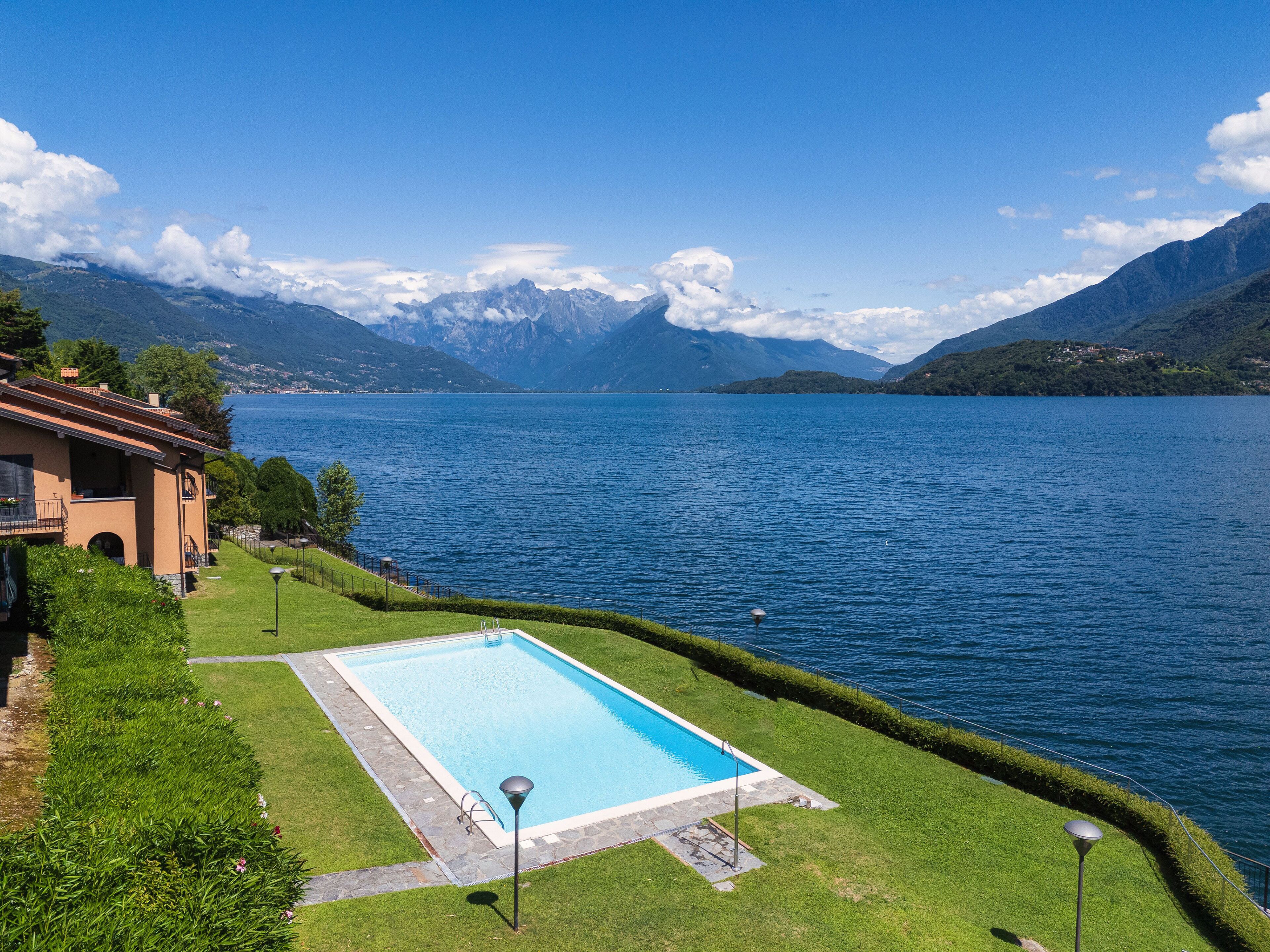 Piscina externa sazonal