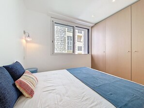 1 bedroom, iron/ironing board, free WiFi, bed sheets