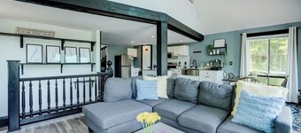 Secluded Oasis: Luxurious Retreat with Stunning Views 2BR/1BA