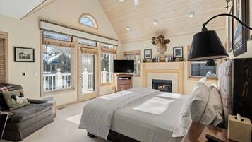 4 chambres, fer et planche à repasser, Wi-Fi gratuit, draps fournis