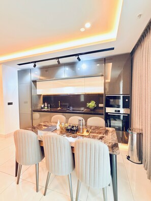 Microwave, oven, stovetop, dishwasher