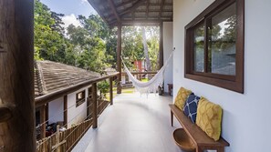 2 bedrooms - Apto Completo c Varanda Churrasqueira e Quadras (Porto Seguro)