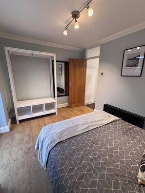 1 bedroom, Internet, bed sheets