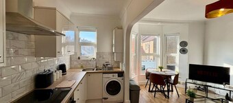 Southchurch Suites - The Walnut