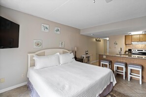 콘도, 킹사이즈침대 1개 (Sugar Beach 104)