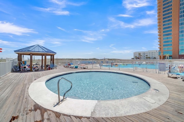 Appart'hôtel, 1 très grand lit (Sugar Beach 104) | Piscine