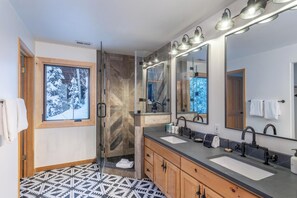 Hair dryer, towels - Benchmark-Curate Telluride, Ski in/Out, Private, Hot Tub, Views, Fireplace (Mountain Village)