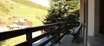 Family apartment for 6 people in a quiet residence in Sainte Marie