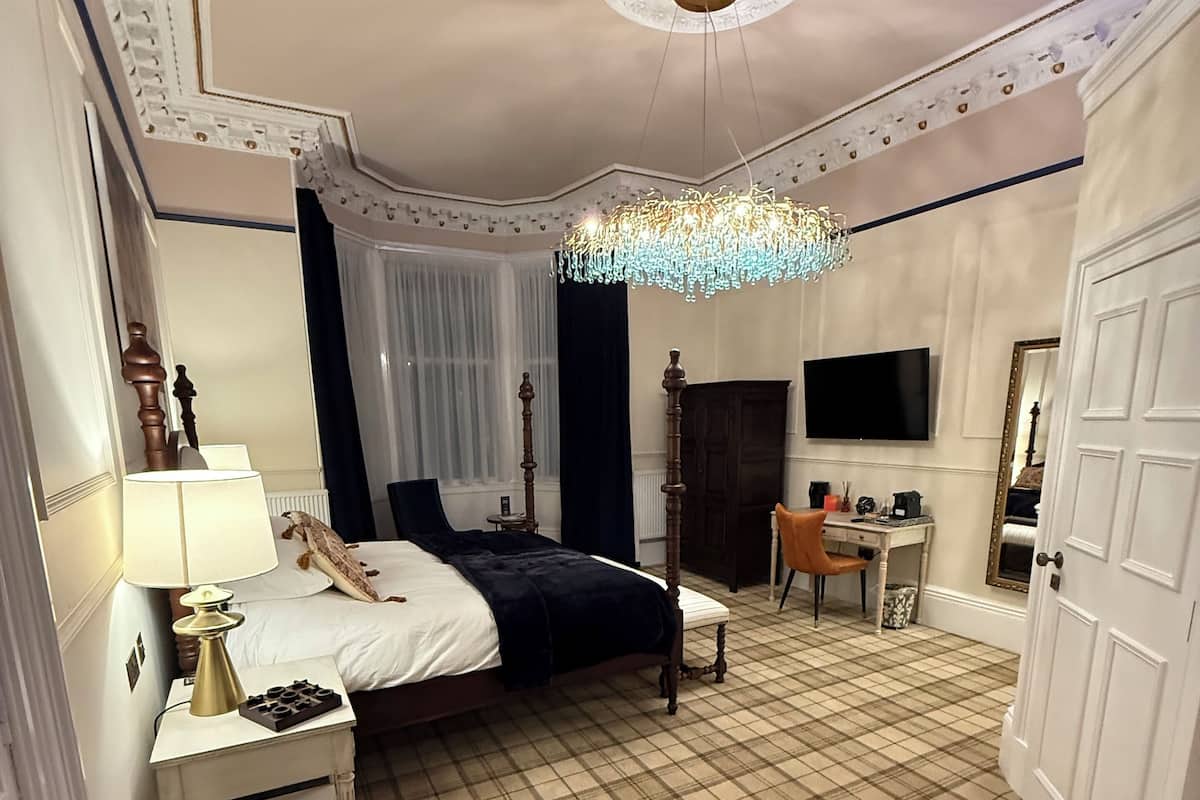 Habitación doble Premium | Artículos del minibar gratis y decoración personalizada