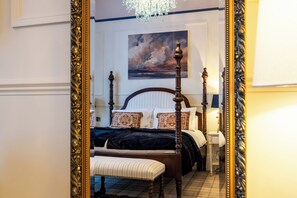 Free minibar, individually decorated, individually furnished, desk - Gifford House (Edinburgh)