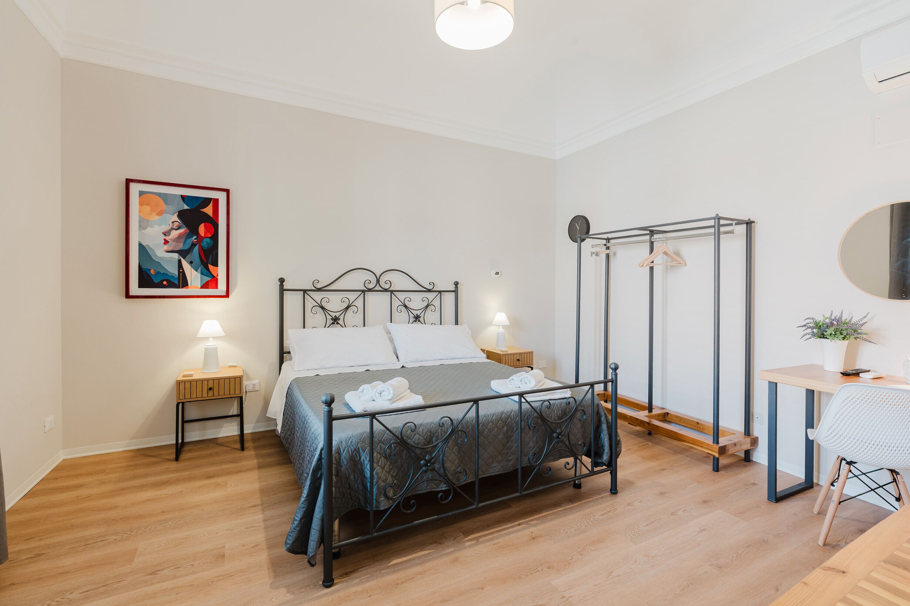 2 chambres, fer et planche à repasser, Wi-Fi, draps fournis