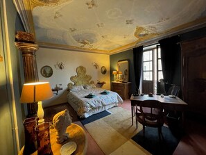 4 chambres, bureau, fer et planche à repasser, Wi-Fi gratuit