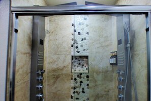 Shower, hair dryer, towels - Your Own Private Pool, Backyard, and BBQ (South Padre Island)