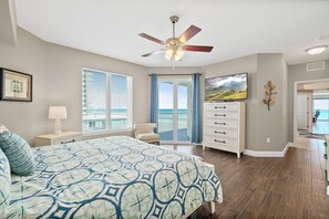 3 makuuhuonetta, silitysrauta/-lauta, ilmainen Wi-Fi, vuodevaatteet