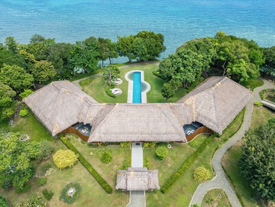 CLIFF HOUSE at LILI CLIFF