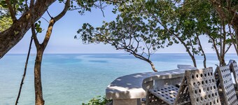 CLIFF HOUSE at LILI CLIFF