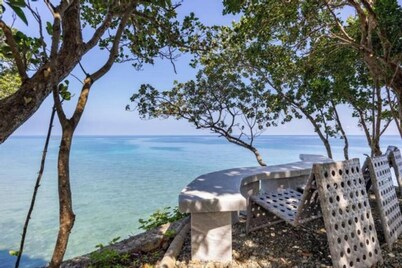Charming 2-bedroom house Combination of both properties