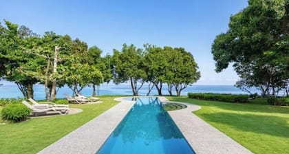 Charming 2-bedroom house Combination of both properties