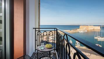 Condo luxo, vista para o mar | Terraço/pátio