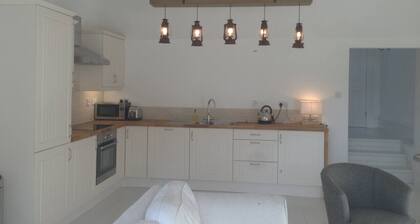 The Dairy Cottage, Loch Tay, Hot Tub & Garden