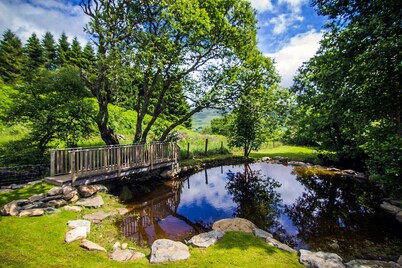 Wishing Well Cottage at Loch Tay & Hot Tub