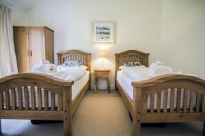 2 多间卧室、熨斗/熨衣板、WiFi、床单