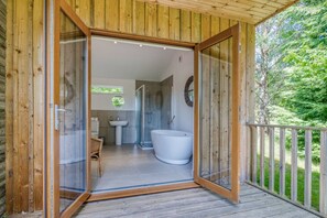 Hair dryer - Ben Lawers Rest Cabin - Hot Tub & Loch Tay Vistas (Perth and Kinross)