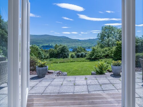 Loch Tay, Estate House with Panoramic Vistas