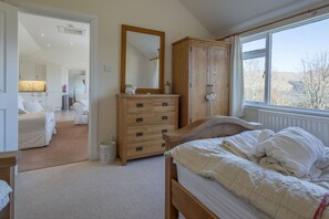 2 dormitorios, tabla de planchar con plancha, wifi y ropa de cama