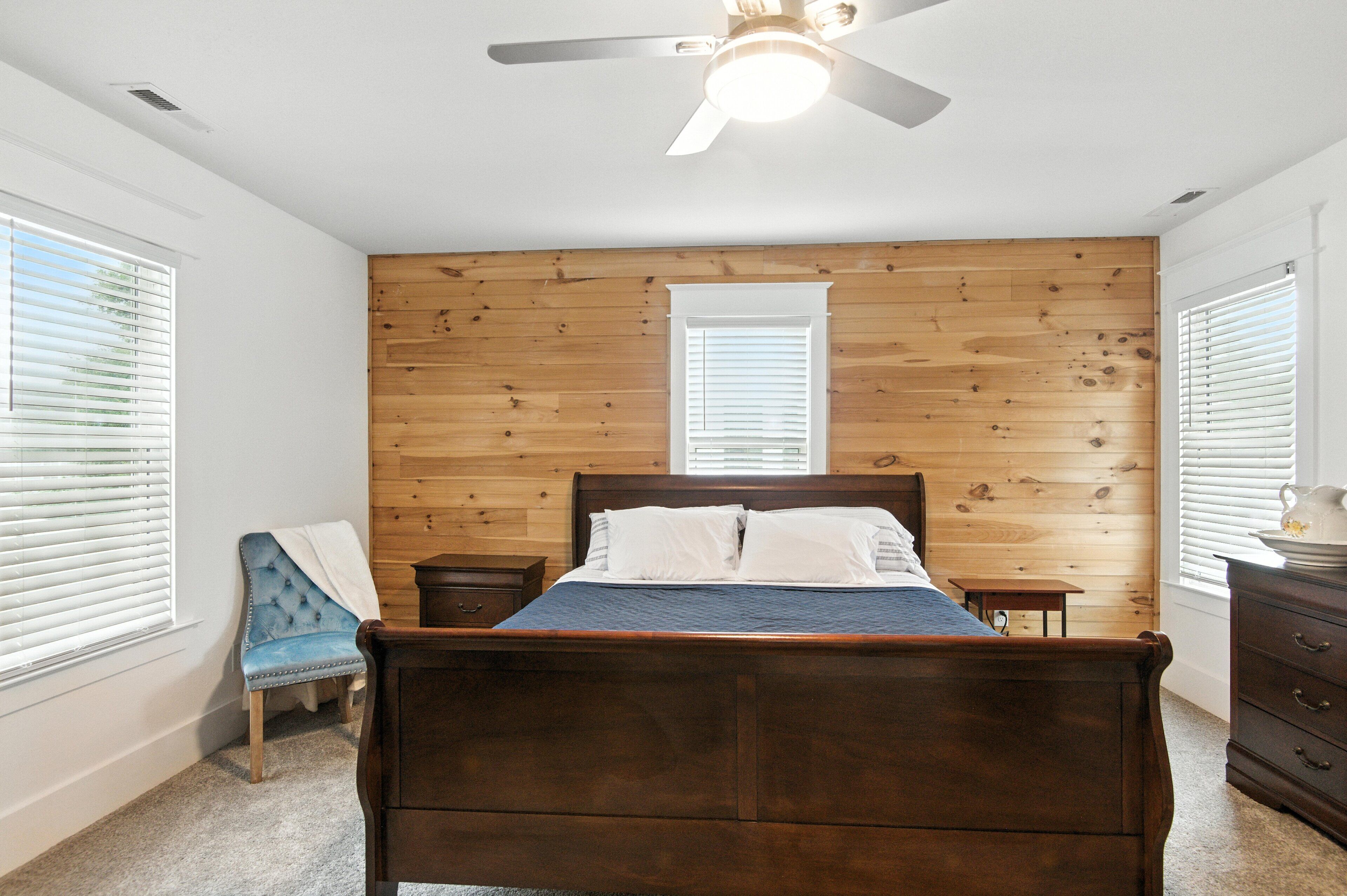 4 soverom, strykejern/-brett, wi-fi og sengetøy