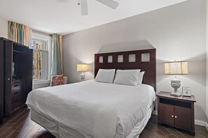 Condo, 1 King Bed with Sofa bed (Elation 5207) | 1 bedroom - Elation 5207 (Miramar Beach)