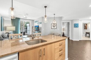 Condo, 1 King Bed with Sofa bed (Elation 5207) | Interior